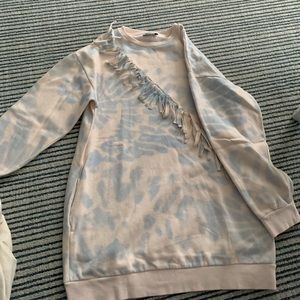 Stella McCartney sweatshirt dress (kids) size 14 runs a little small